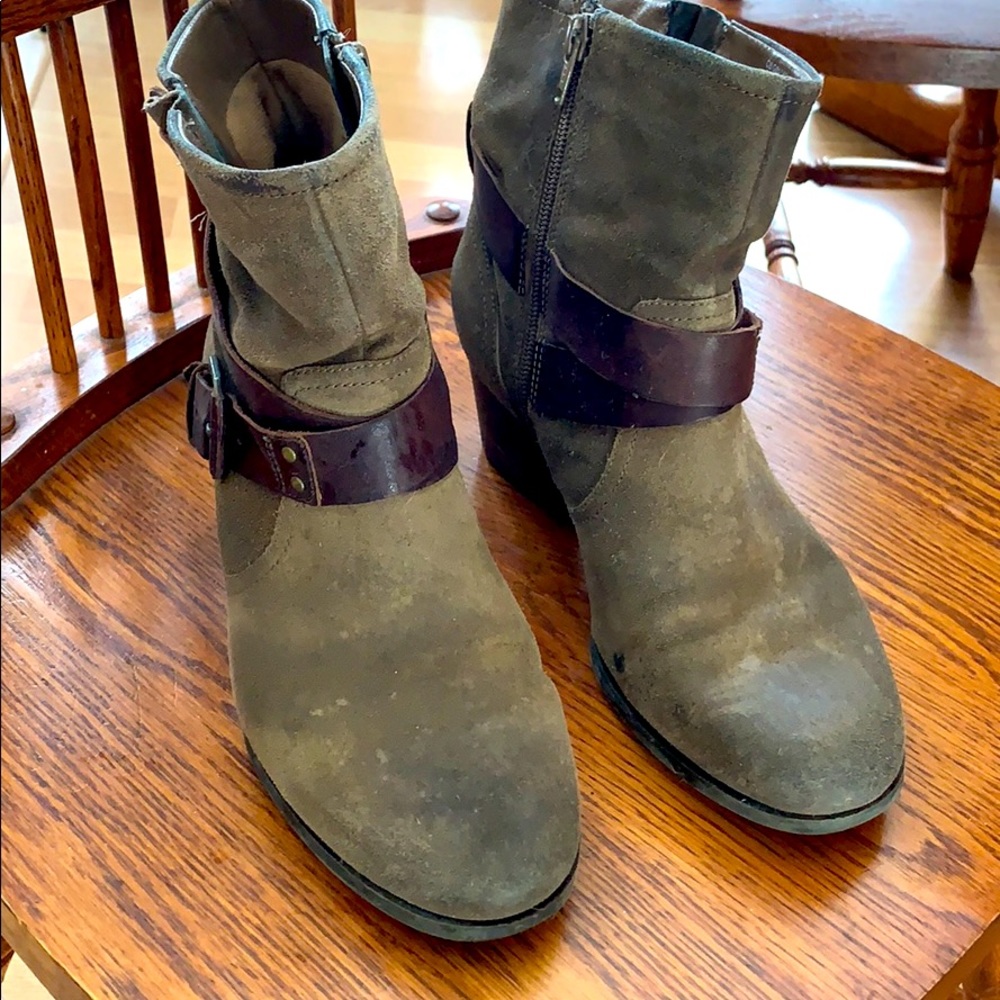Ankle boots